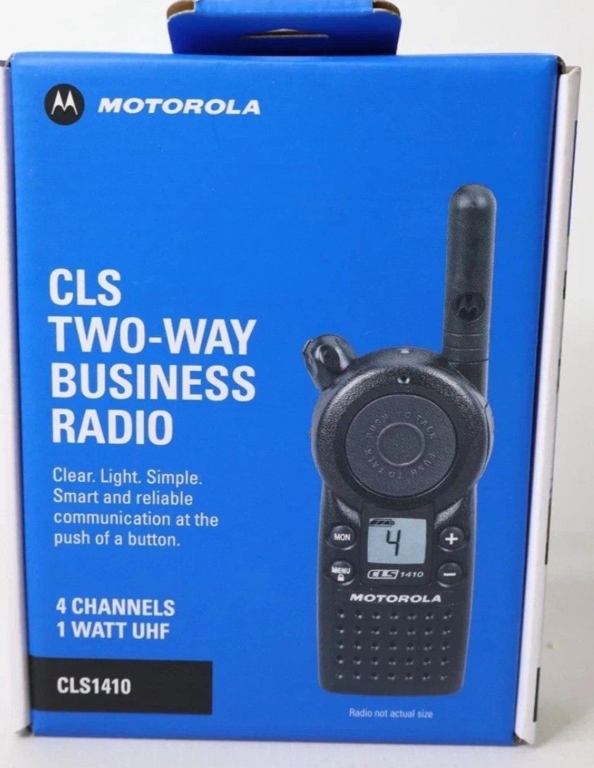 Motorola CLS1410 4 Channel UHF CLS Two-Way Radio CU1410BKVBA - New in Box