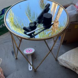 Accent Table