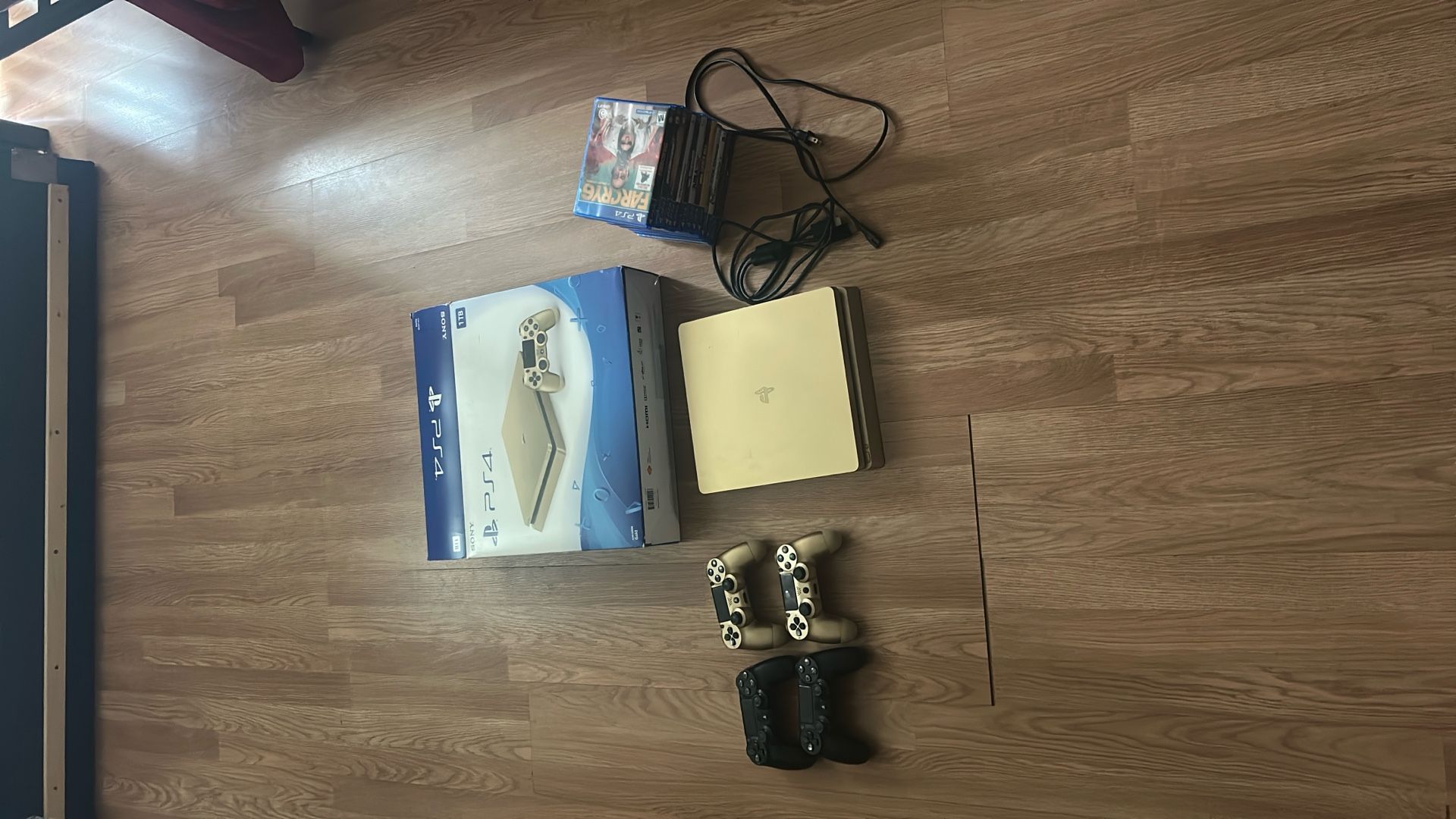 Golden PlayStation 4 Limited Edition