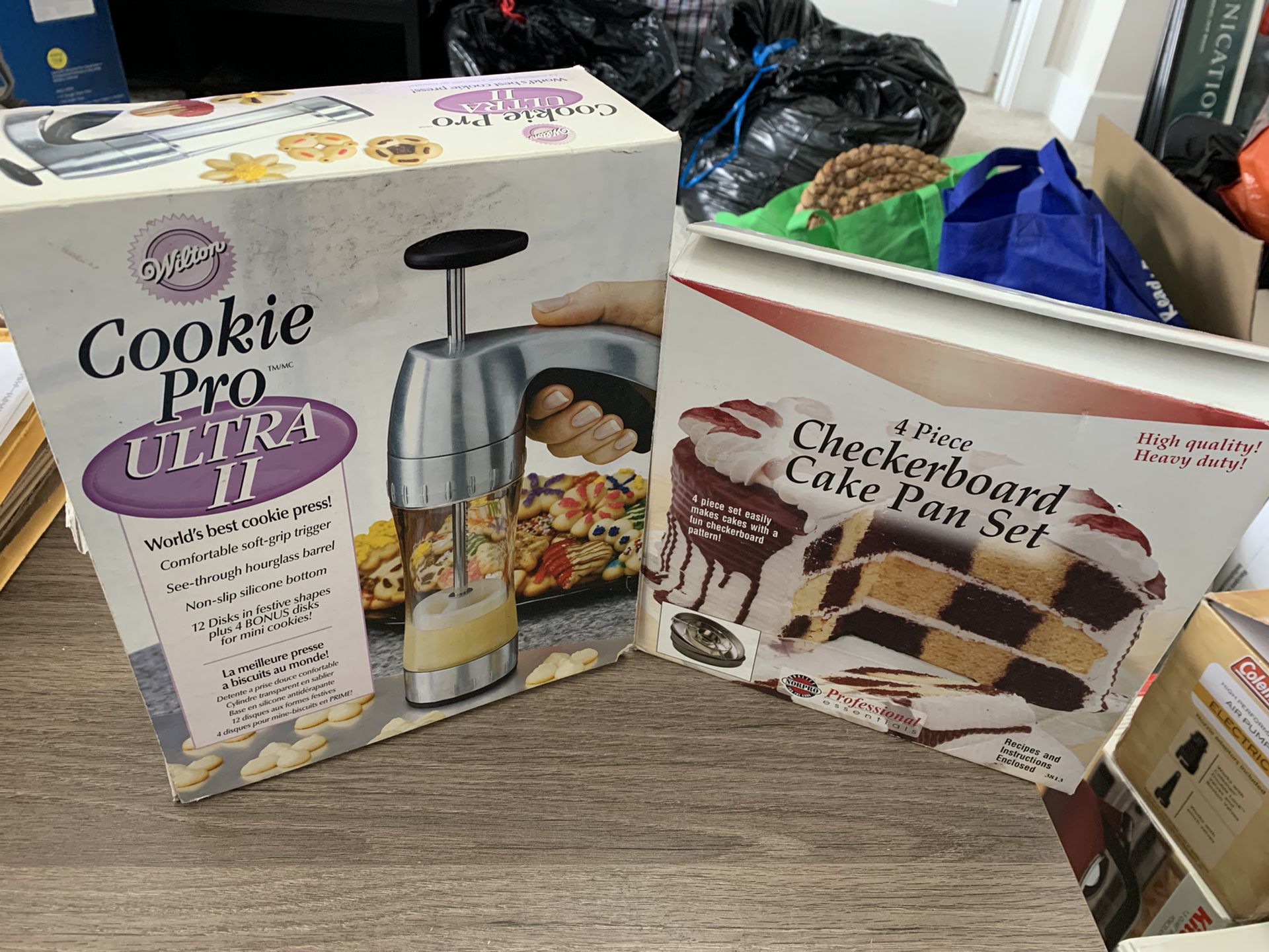 Cookie Pro & Cake Pan Set