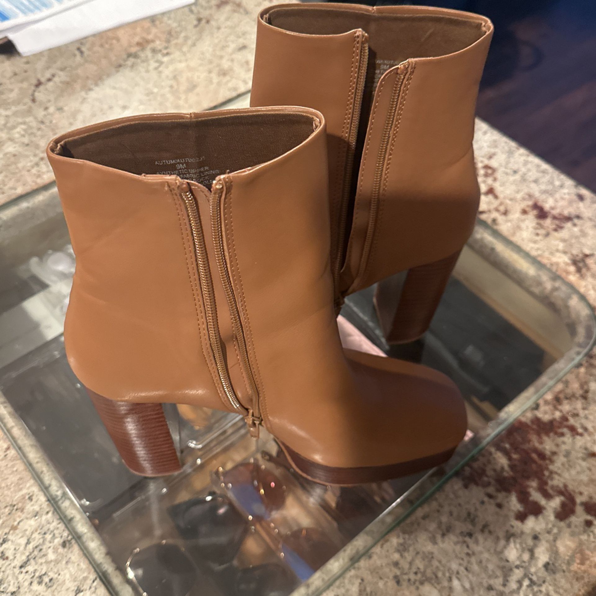 Size 9 Boots - tan