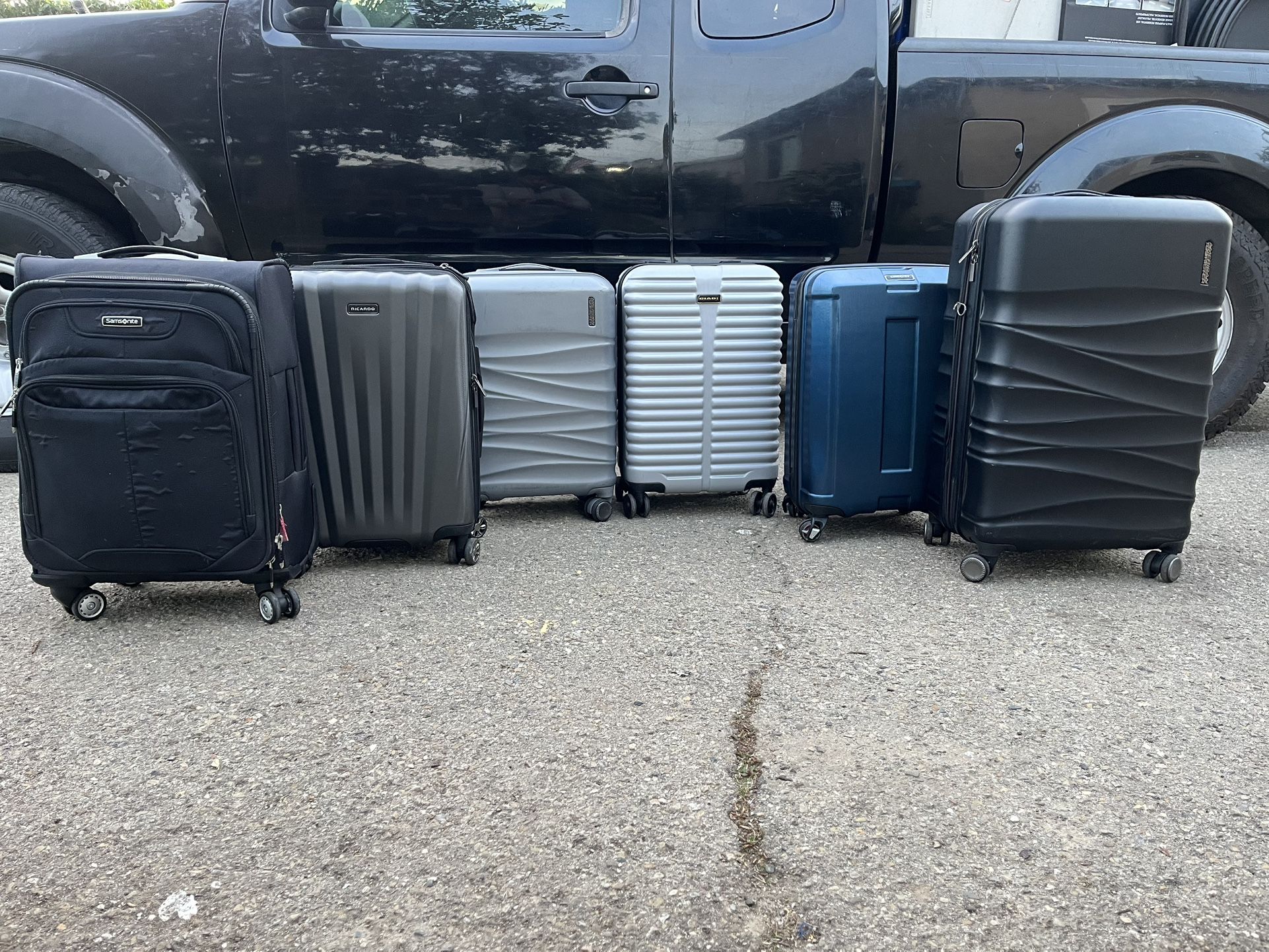 Carry on luggage - different prices