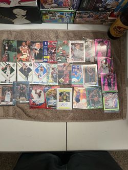 Lot of sports cards