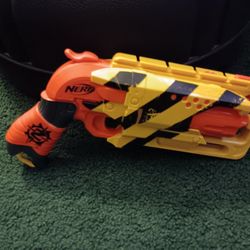 Nerf Zombie Strike Hammershot
