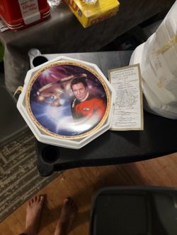 Star Trek Admiral Kirk Plate With Certificate
