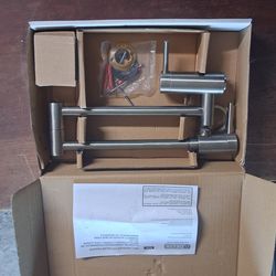 Delta wall pot filler