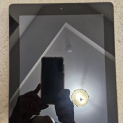 Apple ipad model a1395 with a charger