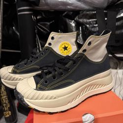 Converse Chuck Men Size 9
