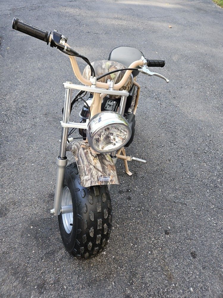 Coleman Powersports CT200U-EX Mini Bike 196cc.
