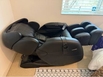 Full-Body Zero Gravity Space Saving SL-Track Kahuna Massage Chair Recliner LM6800 with heat therapy