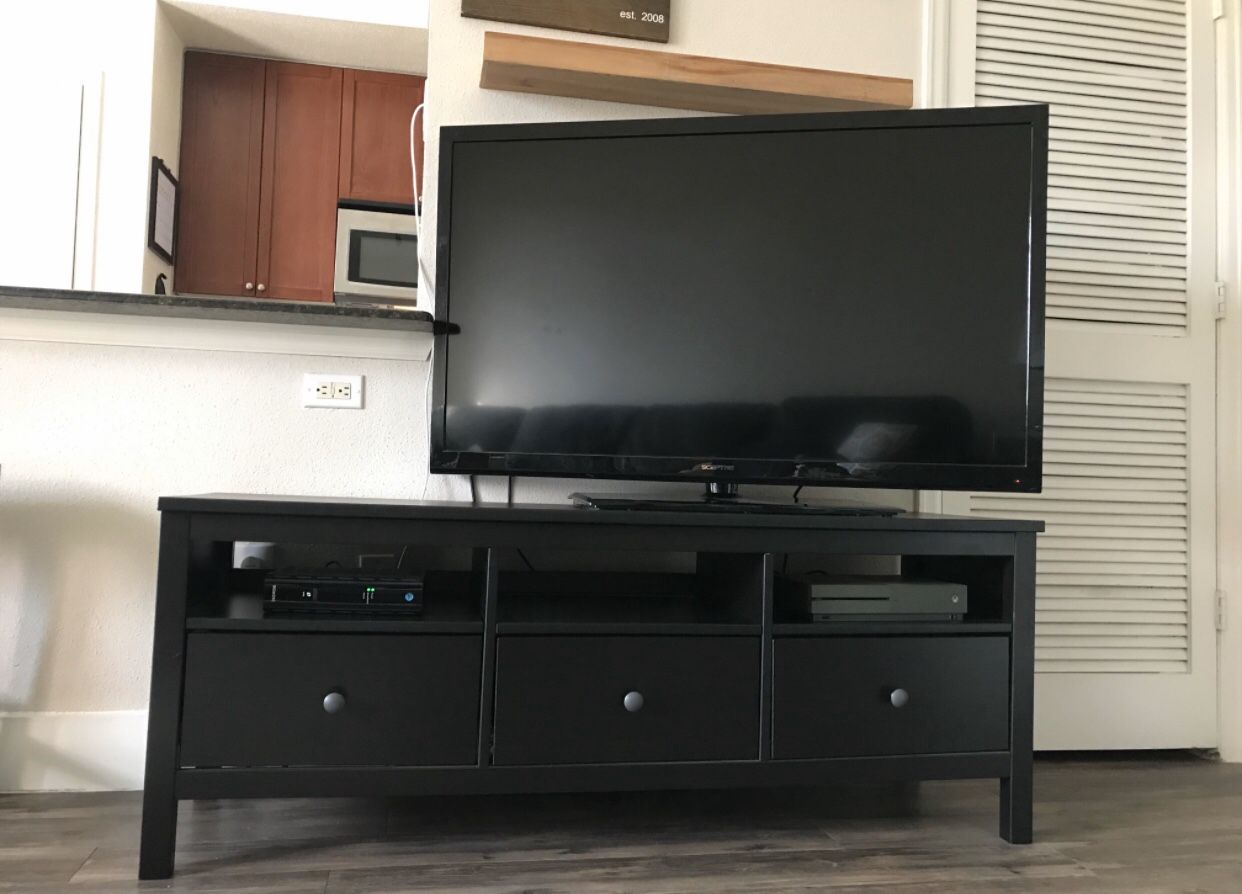 50-inch Sceptre TV