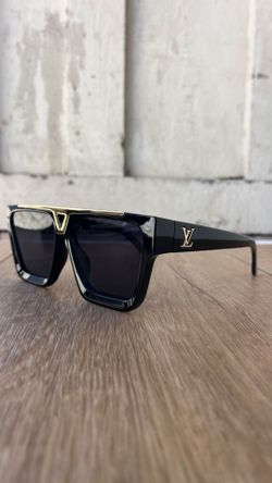 L V lentes