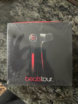 New Beats by Dr.dre in - ear headphones “old vintage”