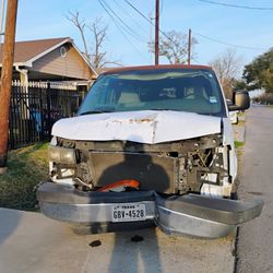 2007 Chevy Express 3500    PARTS  Good 6.0 Engine With 117xx x  Miles 