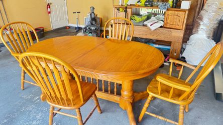Comedor de madera 4 sillas