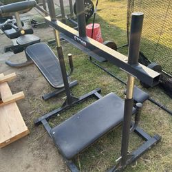 Titan Vertical Leg Press