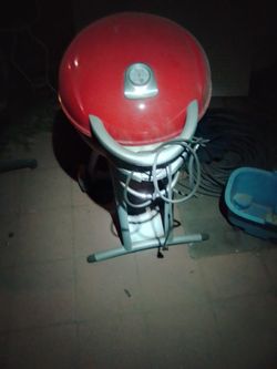 Electric barbecue grill