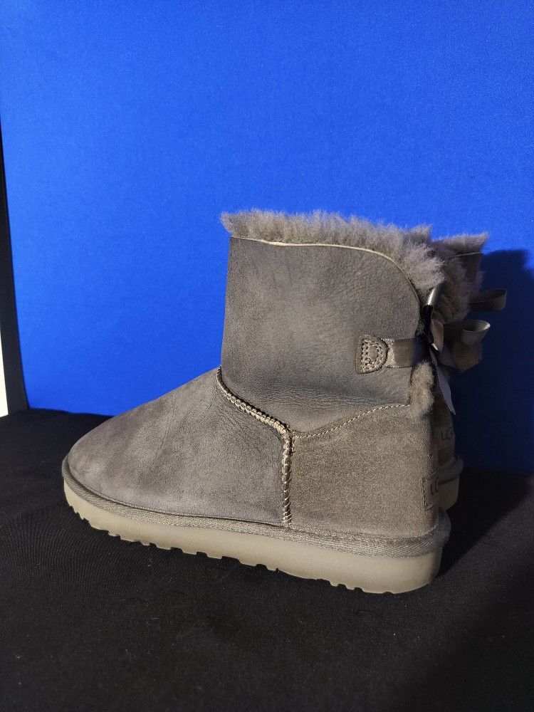 UGG Women's Mini Bailey Bow II Winter Soft Boots Grey (Size 11)