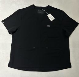 NEW with tags attached- Black FIGS Scrub Top 2XL  XXL