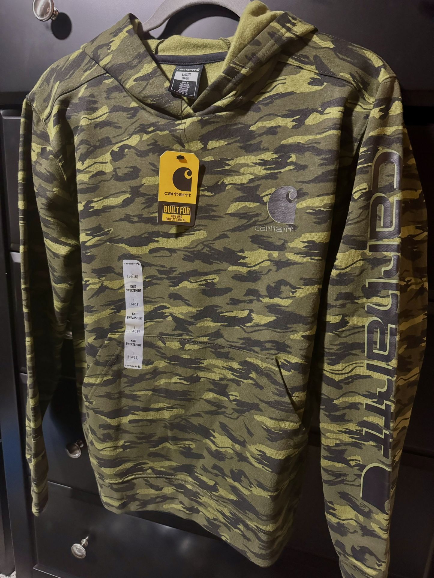 New. Boys Youth Size Large (14/16) Carhartt Camo Sweatshirt Hoodie