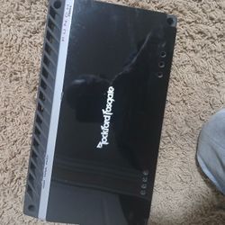 Rockfordfosgate Amp