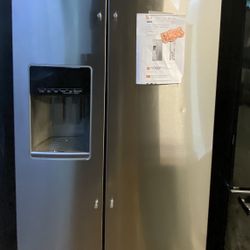 Whirlpool 36inch Side by Side Refrigerator in Stainless Steel