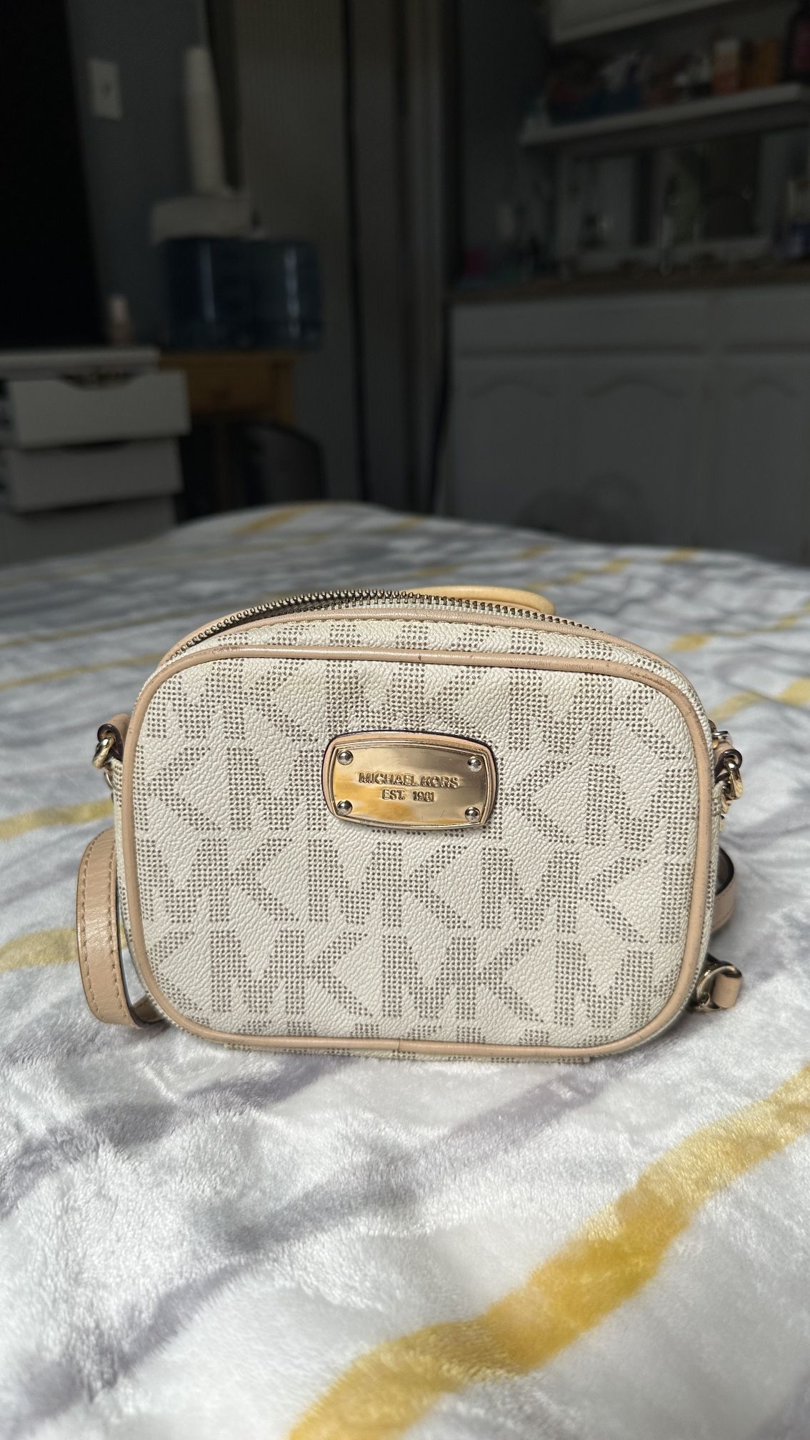 Michael Kors Sling Bag