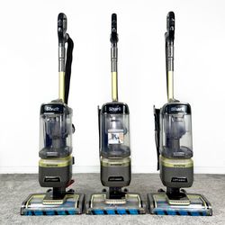 Shark Rotator ADV “Lift Away” Pet Vacuum Cleaner w/ attachment