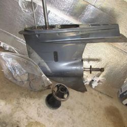 Yamaha 300HP 4-stroke 4.2L Outboard 30 Inch Lower Unit Anyone interested can send a message.