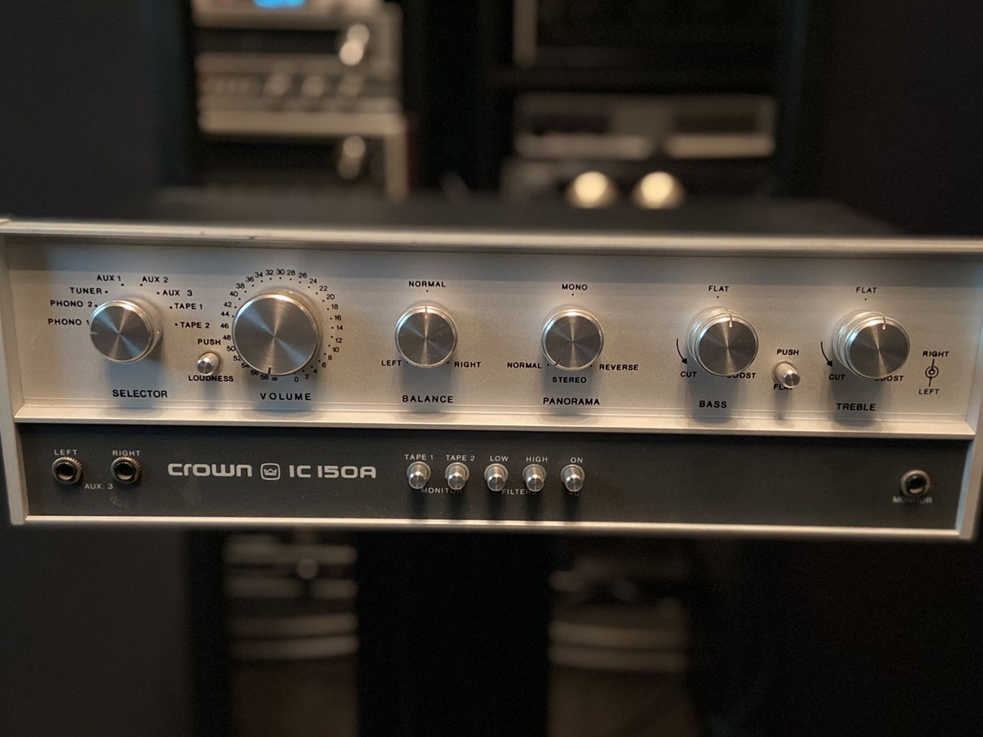Crown Preamplifier In Excellent Condition