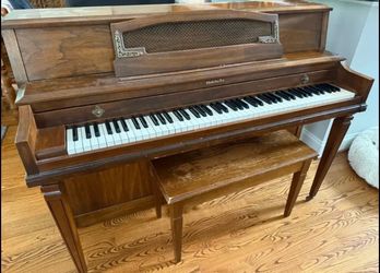 Baldwin Acrosonic Upright Wood Piano ( Must Bring Help & Load Self)