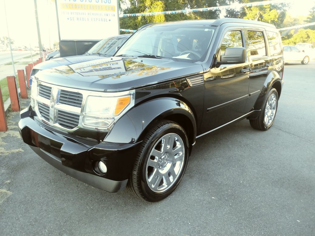 2010 DODGE NITRO LOADED WITH 20 INCH CHROME. **WONT LAST LONG**