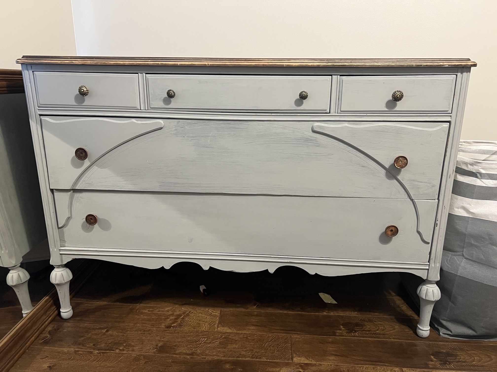 Vintage Dresser w/mirror & Twin Bed frame 