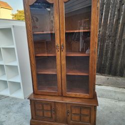 Vintage Display Curio Cabinet For Sale In Manteca 