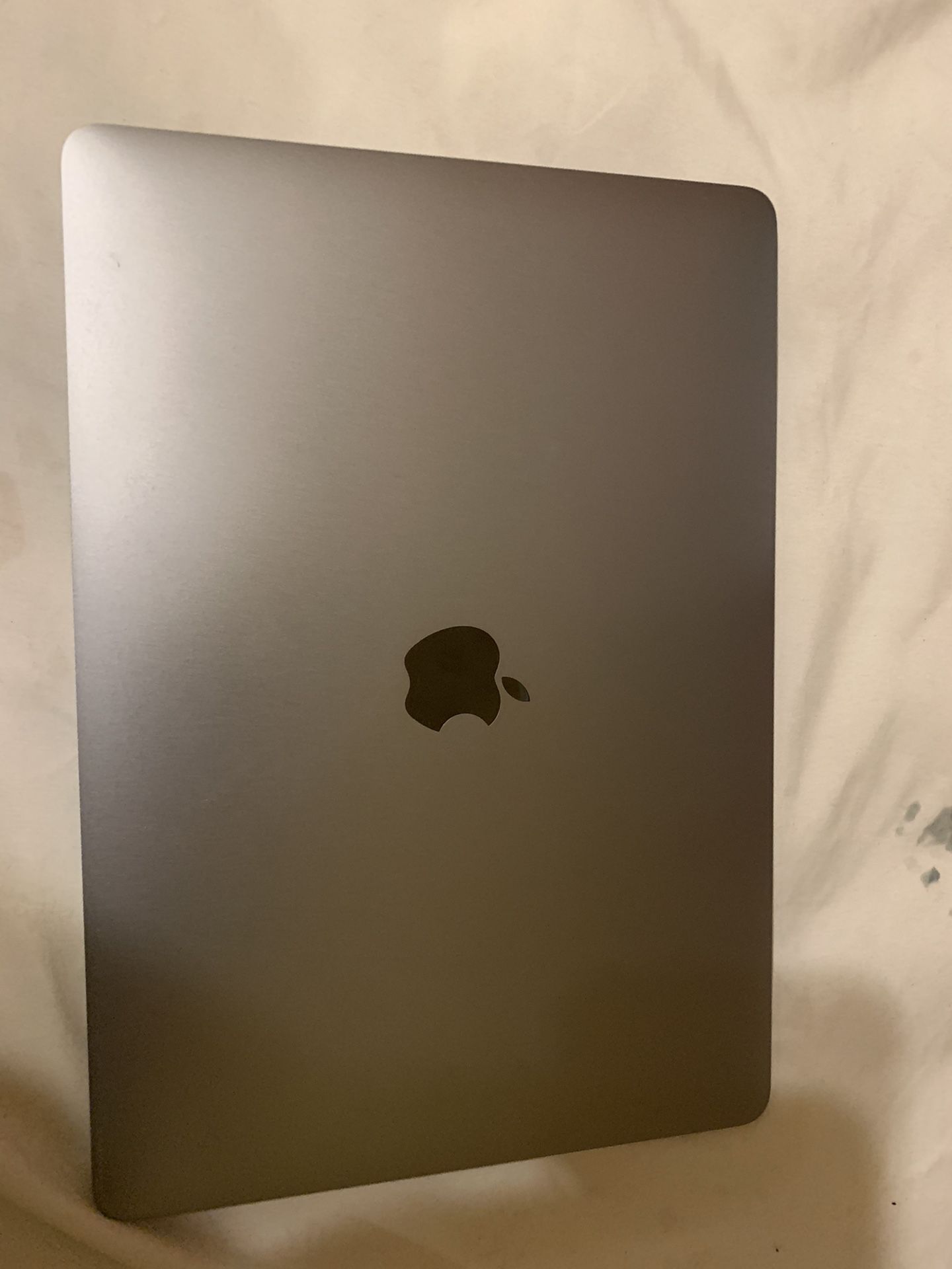 MacBook Air (retina ,13 inch
