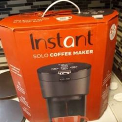Instant Solo Single Serve Coffee Maker, From the Makers of Instant Pot, K-Cup Pod Compatible Coffee Brewer, Includes Reusable Coffee Pod 