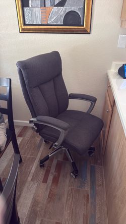 Gray Fabric High-Back Office Chair