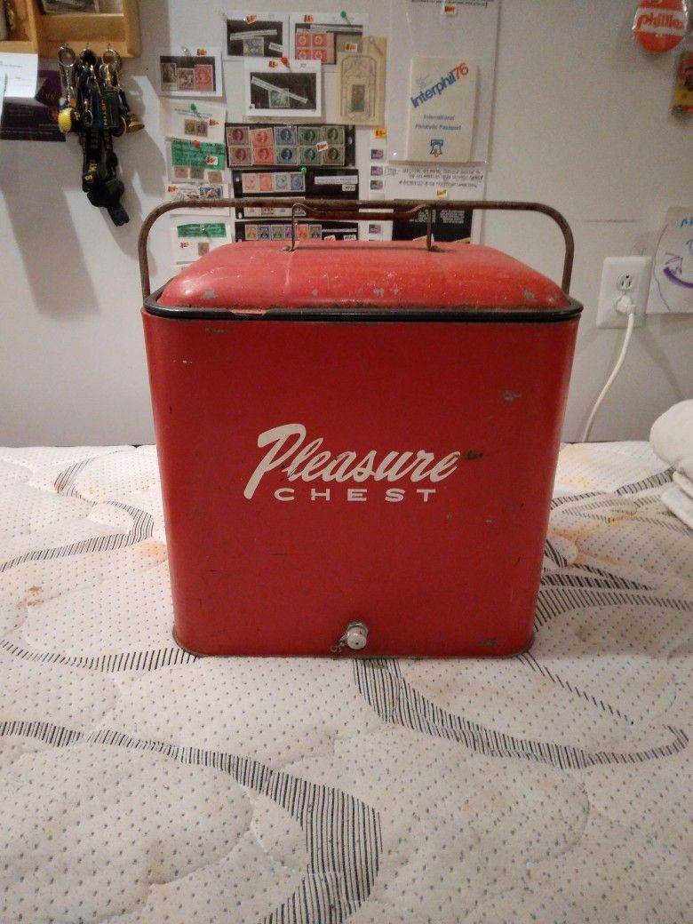 '1950's Red Metal Vintage Ice Cooler! "The Pleasure CHEST" is In Excellent Condition And Is Fully Functional to Ensure Your Beverages Are Ice Cold!!