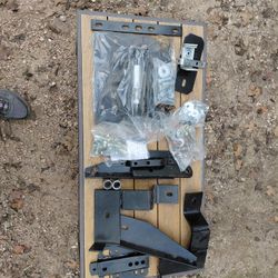 Gooseneck Hitches And Parts