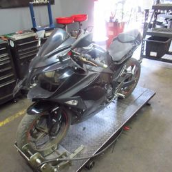 PARTED OUT - 2014 13-17 Kawasaki Ninja 300 EX300 - Motorcycle parts - 006844