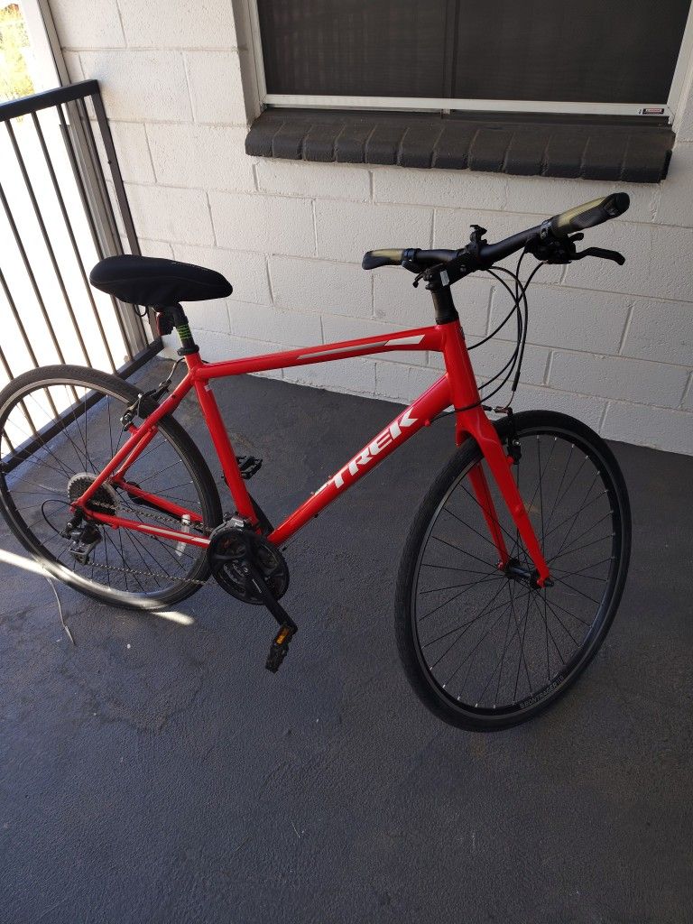 Trek Fx3 Hybrid Bike