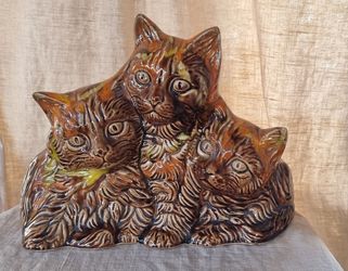 Vintage Ceramic 3 Cats Figurine