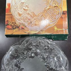 Crystal Clear 15" Round Frosted Fruit Platter in Original Box Vintage Christmas