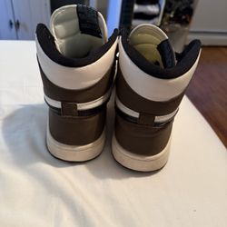 Jordan 1 Mocha