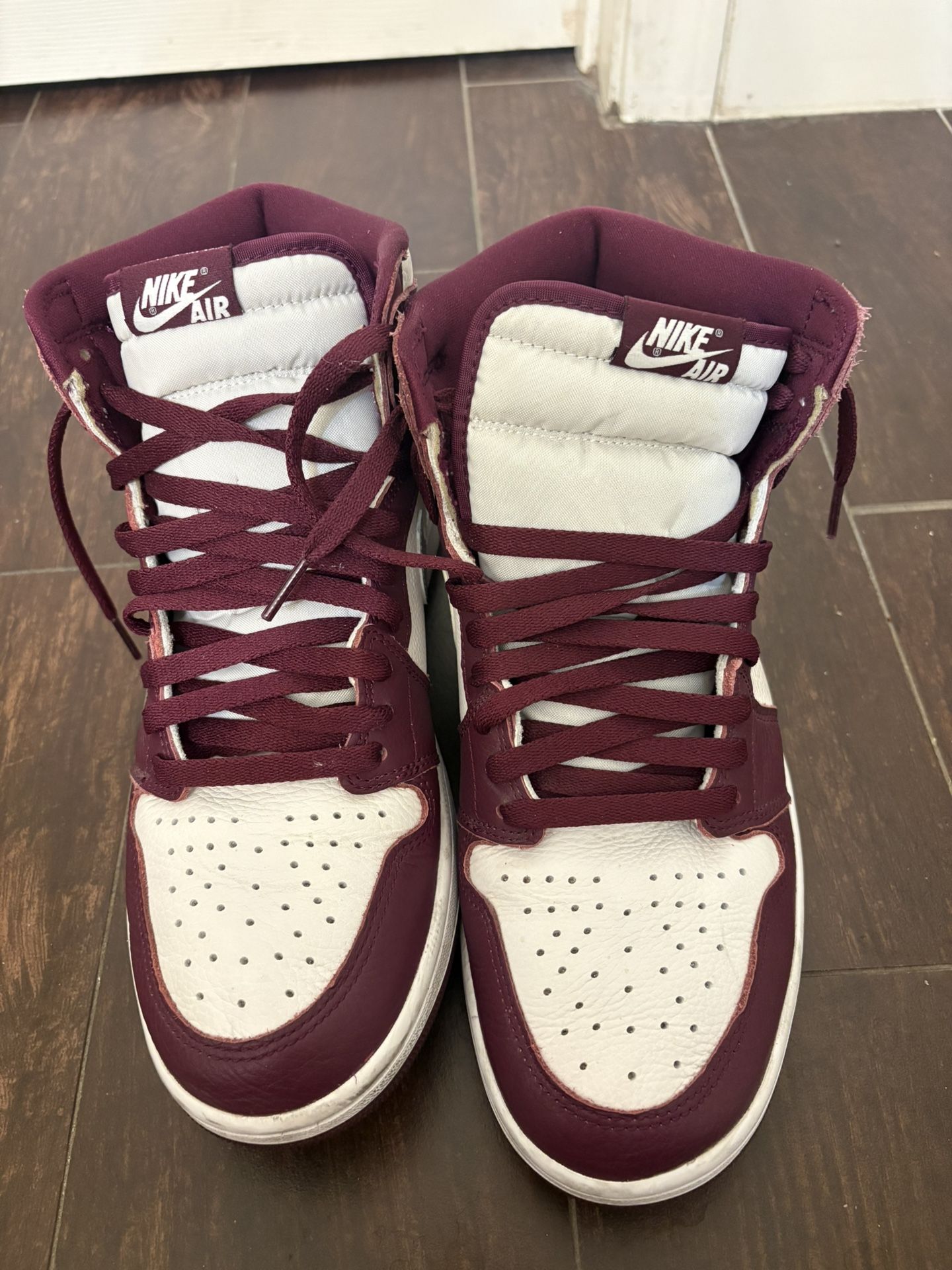 Air Jordan 1 eRetro High OG 'Bordeaux' Size 10 1/2