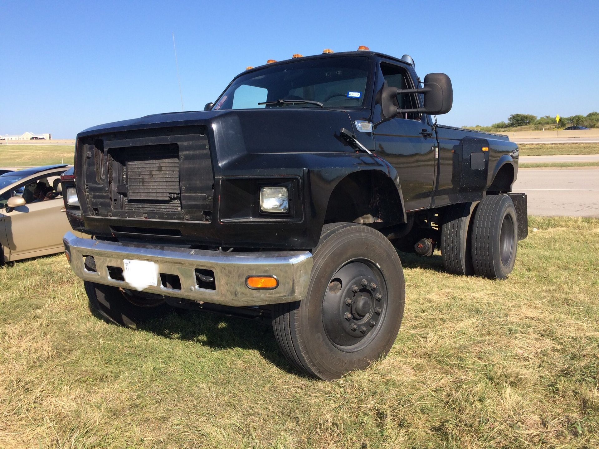 1991 Ford Dually F800 - custom made