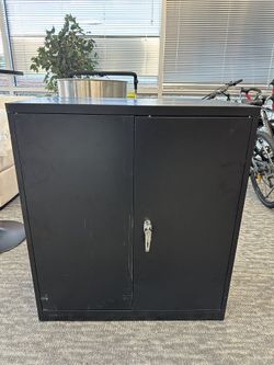 Locking Metal Storage Cabinet,Adjustable Layers Shelves 2 Doors for Home,Office,Warehouse,Garage,Industrial,Employee Lockers (Black） 31.5"W x16"D x36"