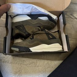 Jordan 4 