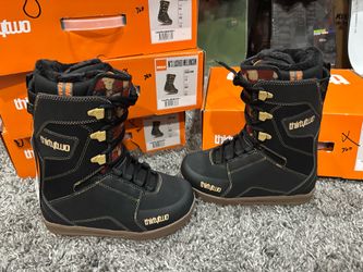 New 25/26 Thirty Two Lashed Melancon women’s snowboard boots size 7/8/9/9.5-also sell snowboard/goggles/helmet/ski mask/gloves/snow pants/coat