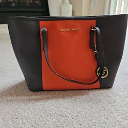 Michael Kors Medium-Sized Tote Bag 